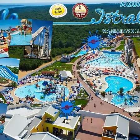 Mit Pool, Terrasse Und Parkplatz
